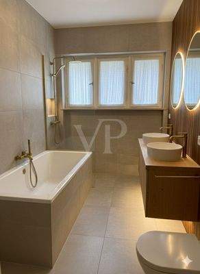 KI-EG-Tageslicht-Bad