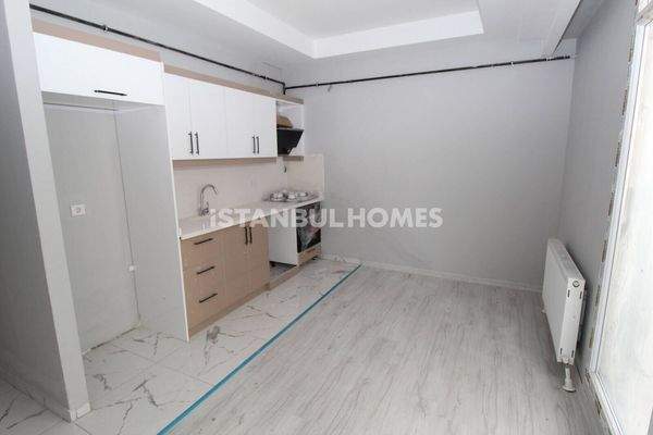 1-Bedroom Flat in a Complex with Amenities in Esenyurt Istanbul
