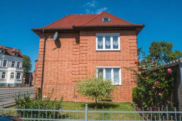 östliche Giebelfront 1201876.jpg