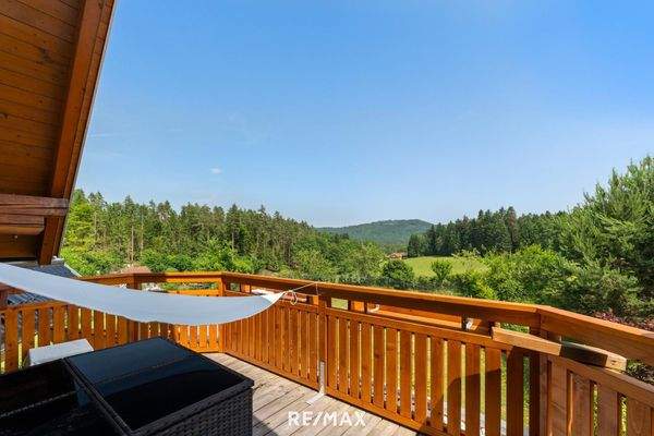 OG Schlafzimmer Balkon 1