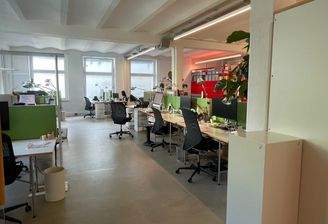 Schreibtischplätze 1