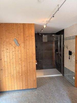 Dusche 1. OG