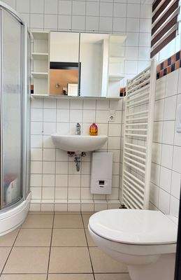Maisonette OG, Sanitärraum