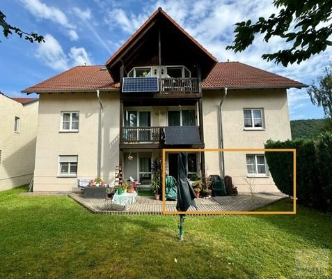 Blick vom Gemeinschaftsgärten auf die Terrasse