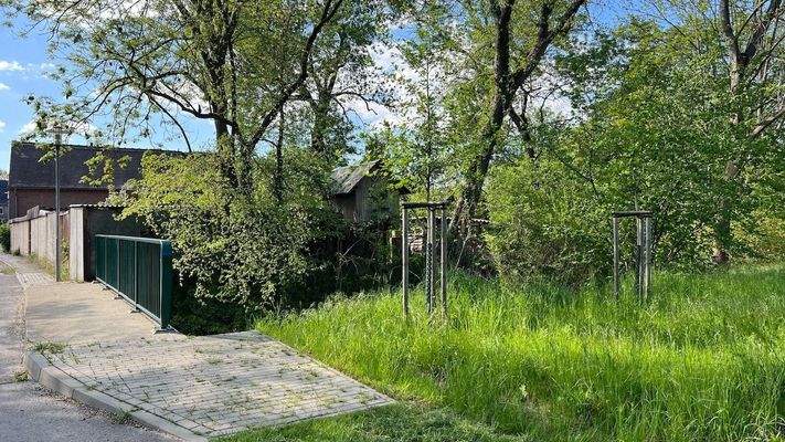 Separates, idyllisches Gartengrundstück