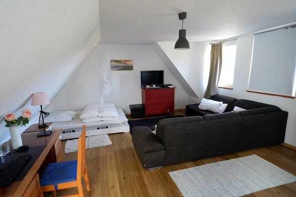 Wohnzimmer in der Einliegerwohnung
