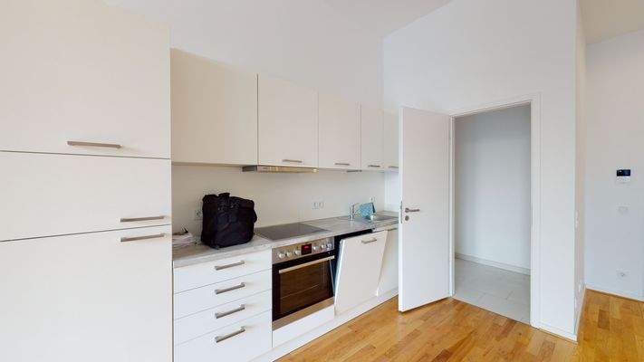 Moderne Einbauküche- Musterwohnung