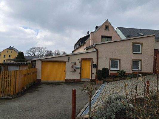 Hausansicht -Eingang.jpg