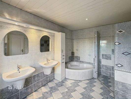 Badezimmer Erdgeschoss