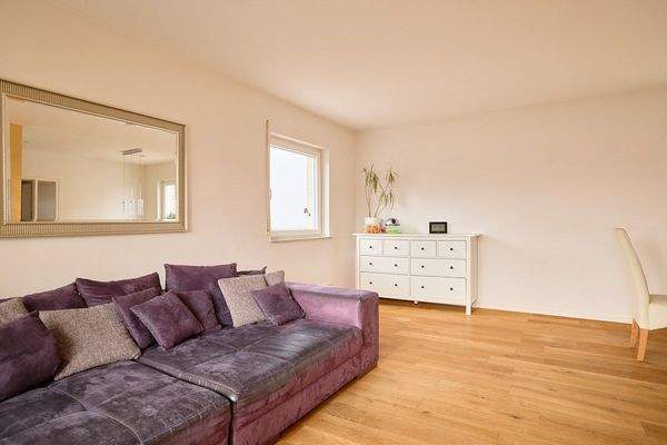 weitere Ansicht des Wohn- und Essbereich