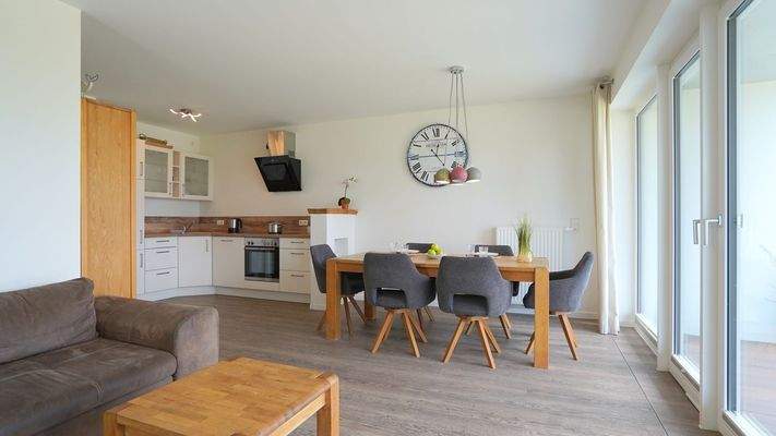 Ein heller Ess-/Wohnbereich...