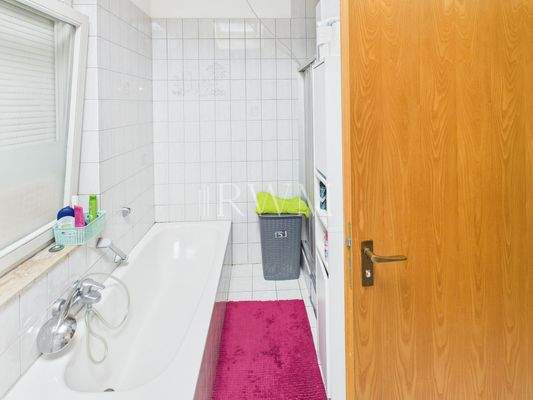 Haupthaus - Dachgeschoss Badezimmer