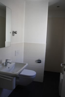 Gäste -WC mit Dusche