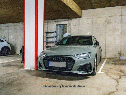 Tiefgaragenstellplatz