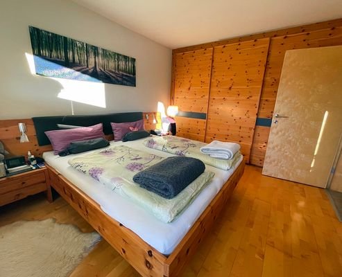 Schlafzimmer 1.JPG