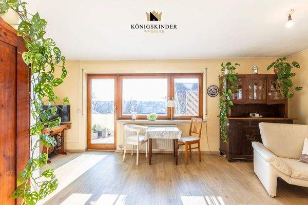 Lichtdurchfluteter Wohn- und Essbereich- offen und einladend