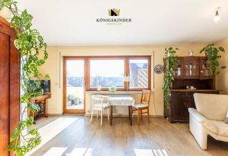 Lichtdurchfluteter Wohn- und Essbereich- offen und einladend