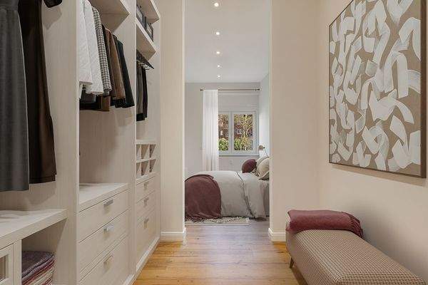 Schlafen & Ankleiden gestaged