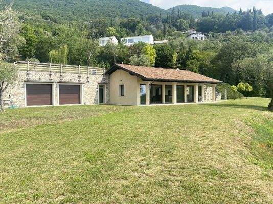 6988pi_04_Villa_Rustiko_Anwesen_Immobilienkauf_Gar