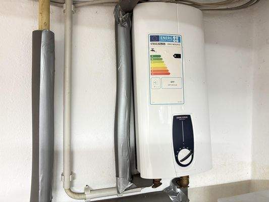 Warmwasser über Boiler und Durchlauferhitzer