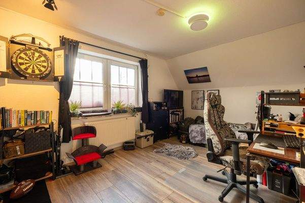 Schlafen II / Büro Haus vorne