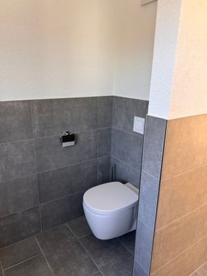 Toilette im Bad.jpg