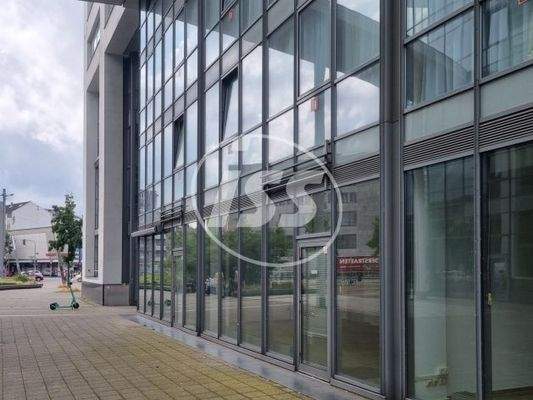 Ladenfläche EG von außen