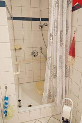 Dusche (Vergleichsbild aus der Nachbarwhg.)