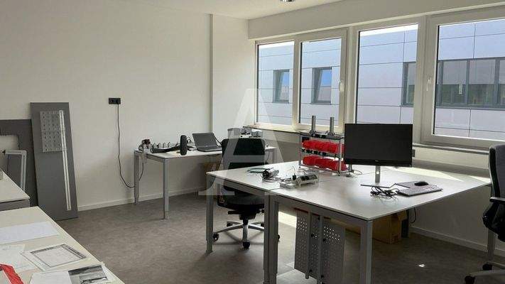 Büro-/ Sozialfläche