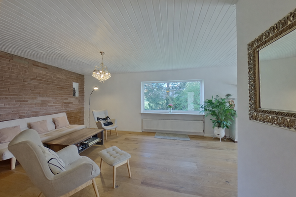 Großzügiges Wohnzimmer