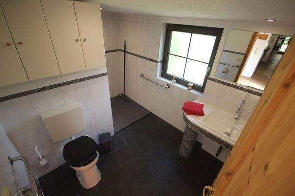 Bad / Rollstuhgerecht