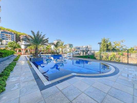 Sea-View Real Estate in Complex with Amenities in Kargıcak Alanya