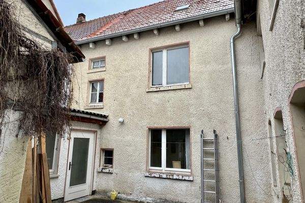 Rückseitige Ansicht, Haupthaus vom Hof aus