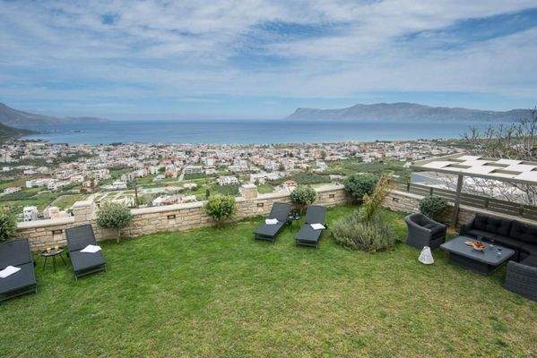 Kreta, Kissamos: Hervorragend gestaltete Villa zum Verkauf