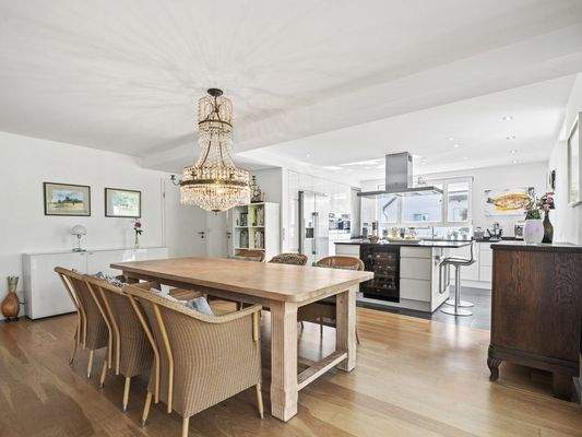 Küche und Esszimmer im EG