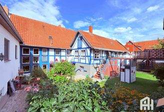 Hausansicht_Garten