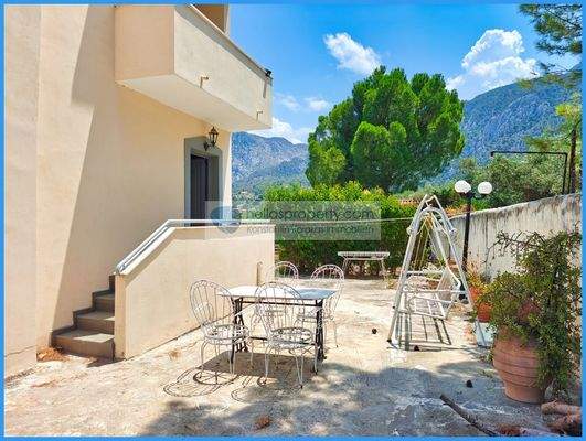 04a354841f4e4779aa79cfcb358dae8b-original