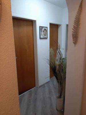 Flurbereich ( Elternschlafz. u. Kinderzimmer