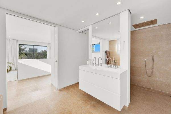 Suite bathroom in master bedroom in apartment in Portals Nous 3