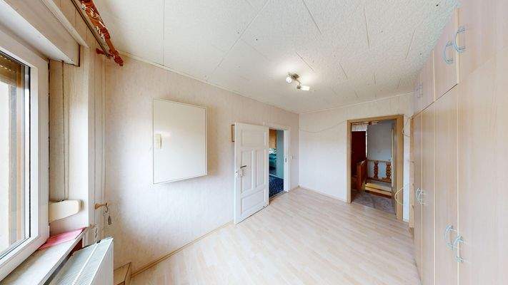 Schlafzimmer 2  o. Ankleide