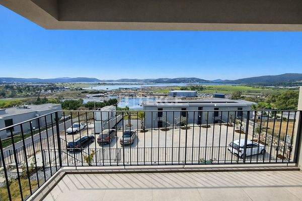 Lake View Apartment in a Secure Complex in Bodrum
