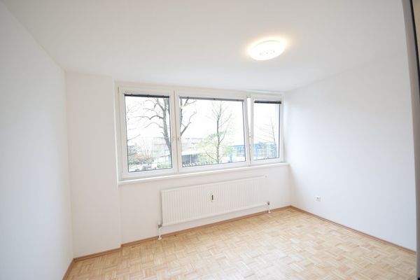 Kinderschlafbereich - Renovierte 3 Zimmer Wohnung mit Loggia Miete Schallmoos Salzburg