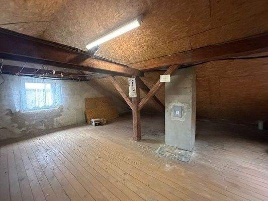 nicht ausgebautes Dachgeschoss