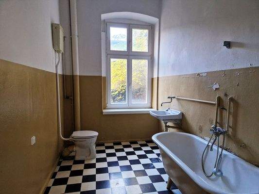 Bad_im_Erdgeschoss