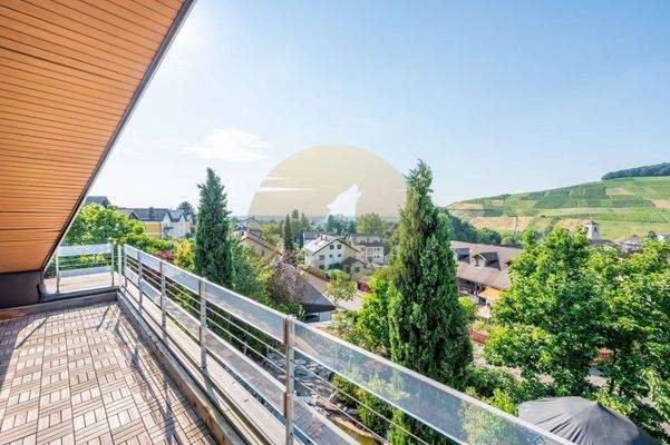 haus-baden-baden-neuweier-balkon-wolf-immobilien