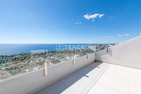 Sea View Flats with Top Quality Design in Benalmádena Málaga
