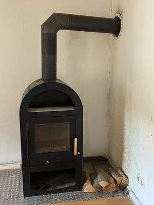 Holzofen im Wohnzimmer EG