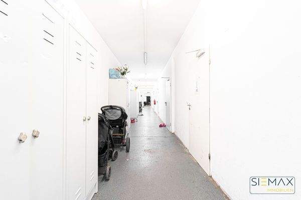 Flur zu den Einheiten