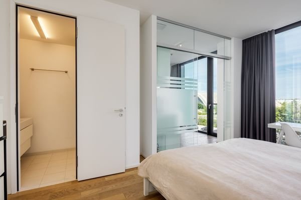 Schlafzimmer / Bad