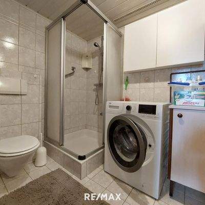 1.OG Wohnung 1 Badezimmer